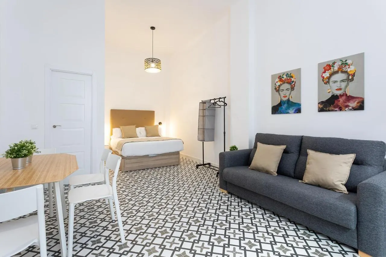 Holidays2Malaga Picasuss Loft New Built Close Huelin Beach And Promenade
