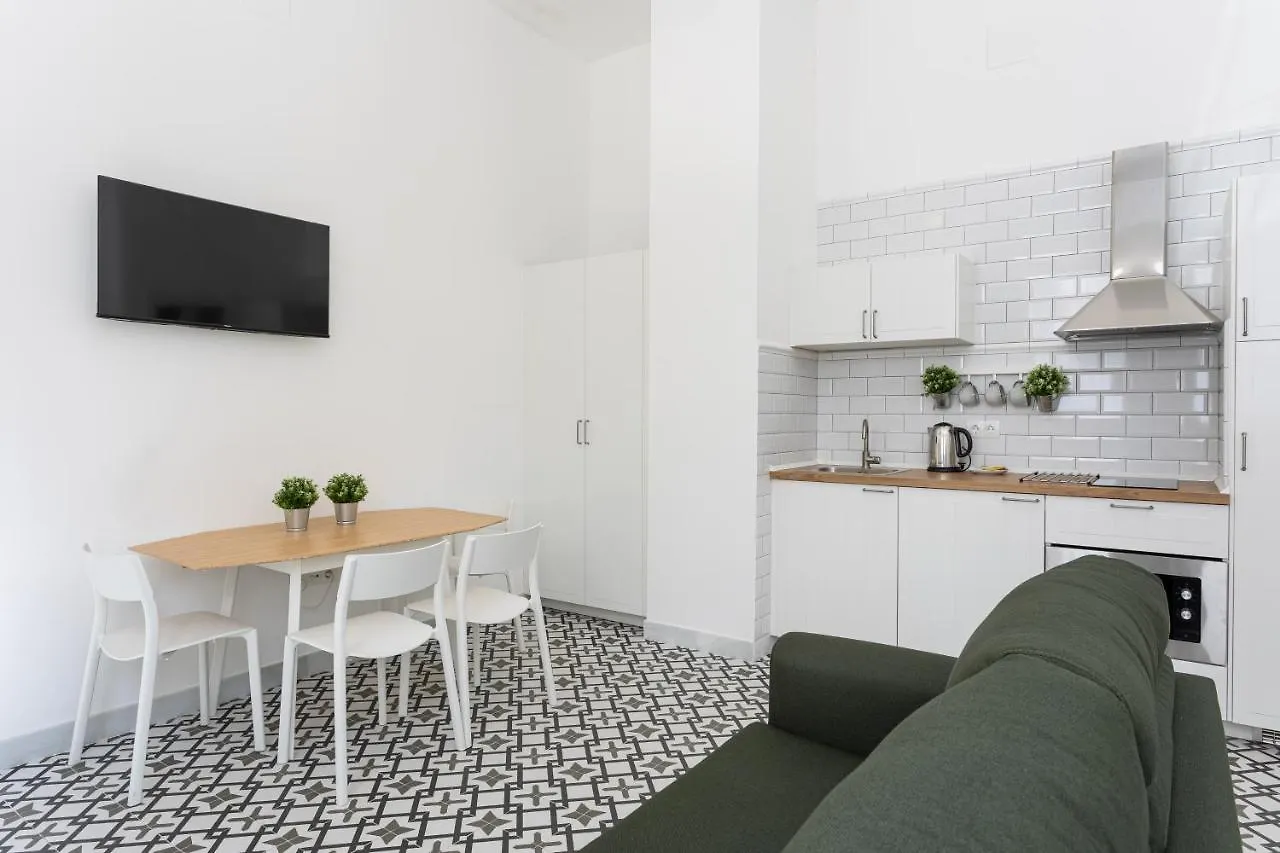 Holidays2Malaga Picasuss Loft New Built Close Huelin Beach And Promenade