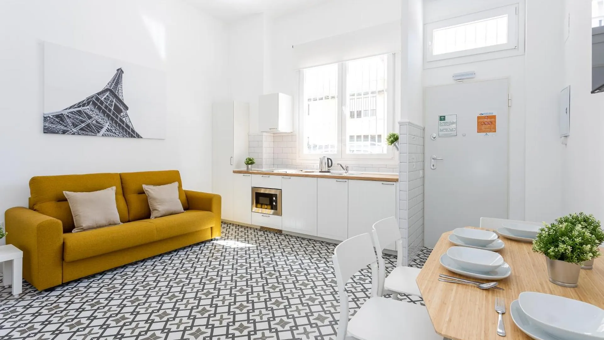 Apartment Holidays2Malaga Picasuss Loft New Built Close Huelin Beach And Promenade