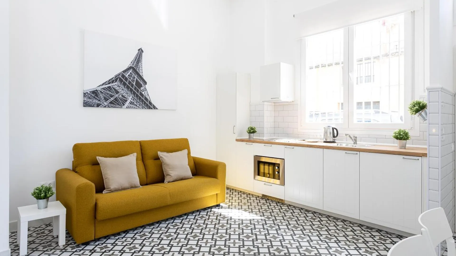 Holidays2Malaga Picasuss Loft New Built Close Huelin Beach And Promenade 0*, Malaga